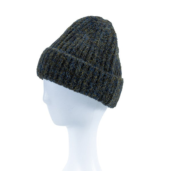 Classic black beanie featuring mixed thread pattern