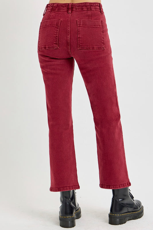 Sleek and stylish RISEN jeans in wine with a straight-leg fit.