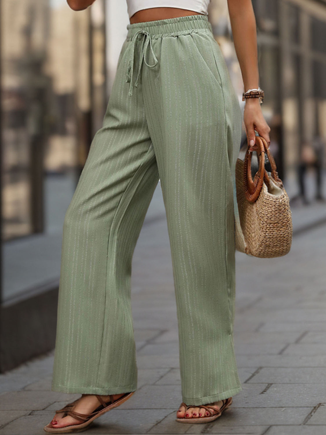 High Waist Wide Leg Pants Flatter your figure with timeless style. Elevate your wardrobe today!