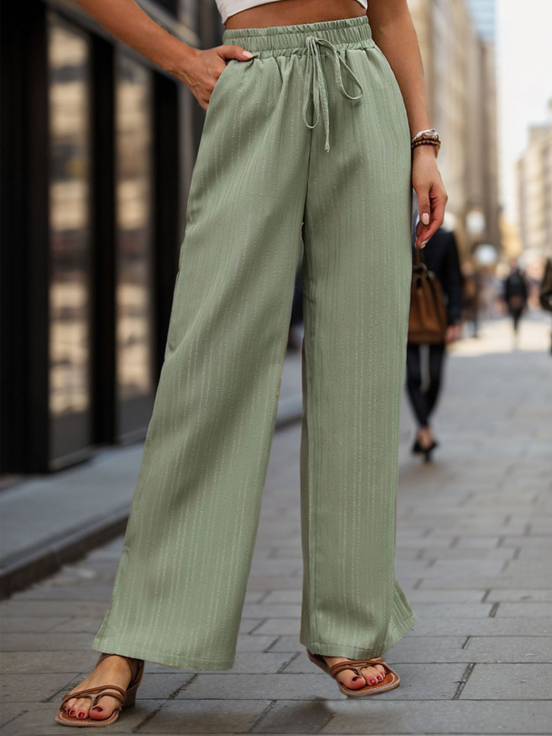 High Waist Wide Leg Pants Flatter your figure with timeless style. Elevate your wardrobe today!