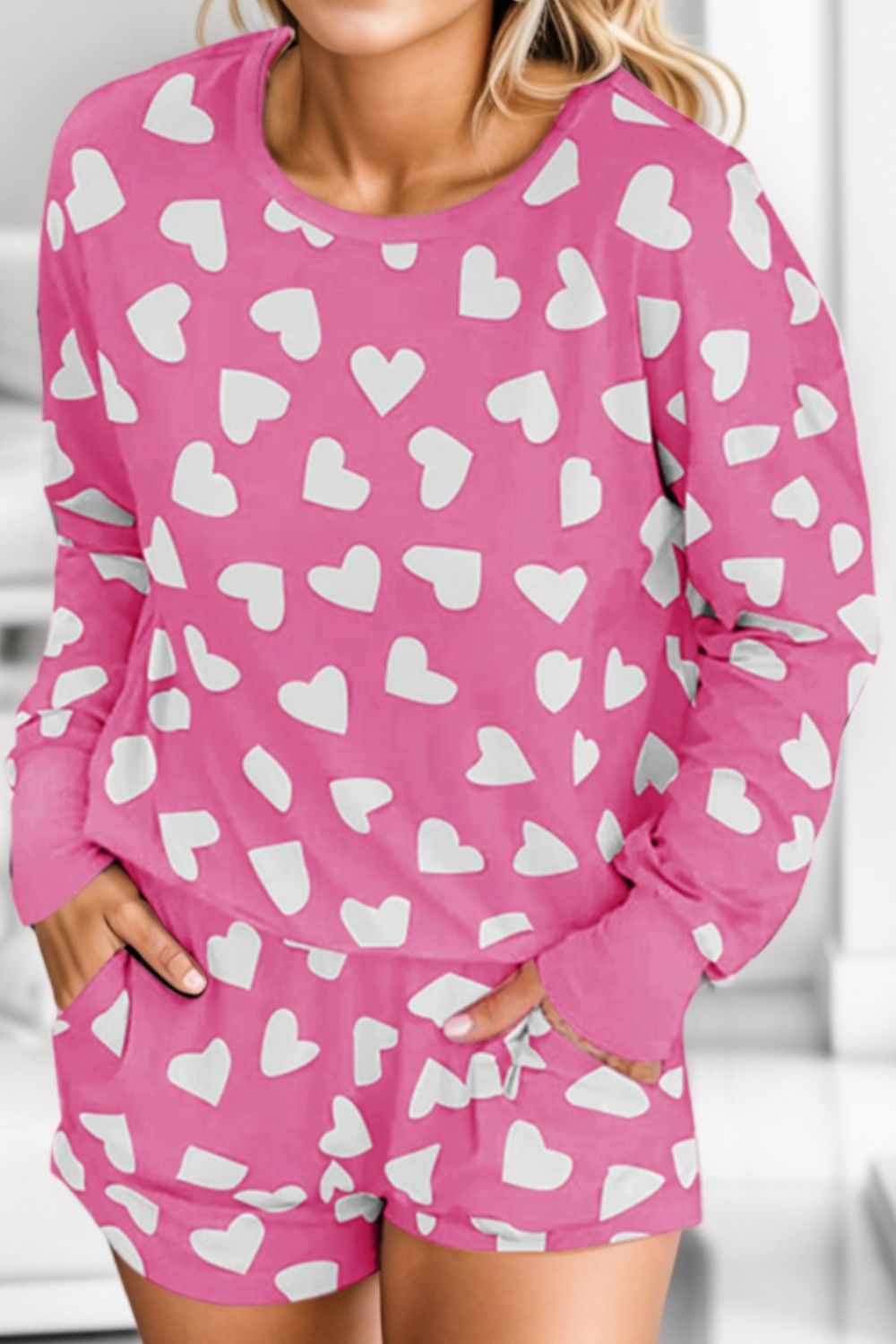 Cozy up in our Heart Print Lounge Set, perfect for stylish relaxation with a charming touch. Available in 4 colors for ultimate comfort.