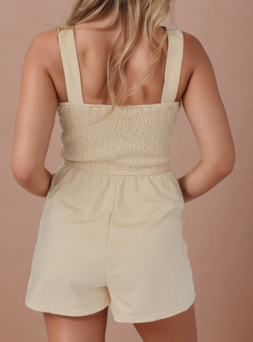 Elevate your summer style with our Square Neck Wide Strap Romper. Effortlessly chic, comfortable, and versatile. Shop now!
