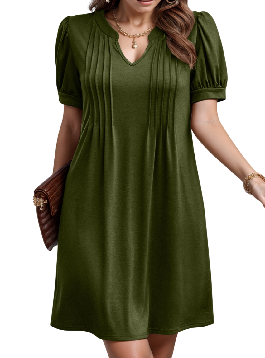 Chic Pin-Tuck Dress in army green/black, with a flattering fit & versatile design for all occasions. Comfort meets elegance in your new favorite.