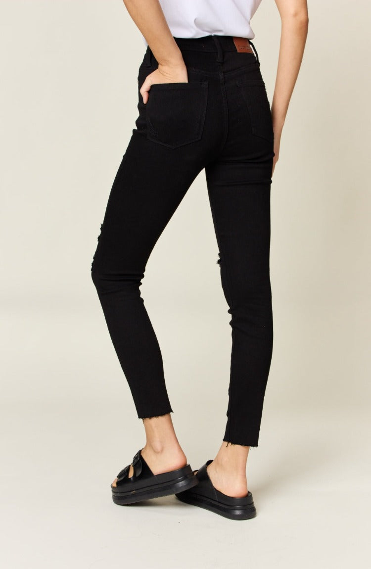 Shop Judy Blue Skinny Jeans for ultimate style & comfort. Flattering high-waist design with tummy control and trendy distressed details.