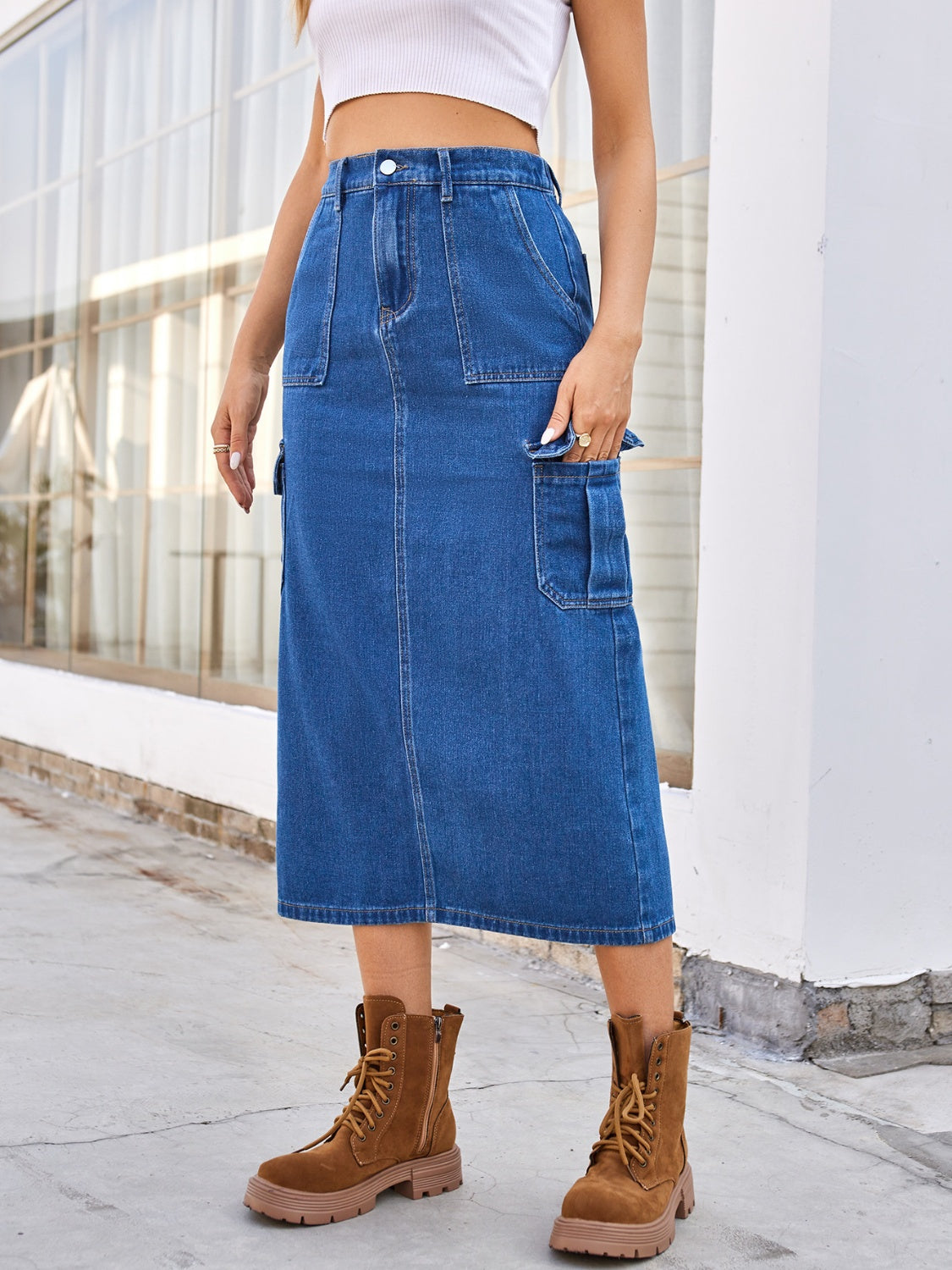 Comfortable denim midi skirt with elastic waistband.