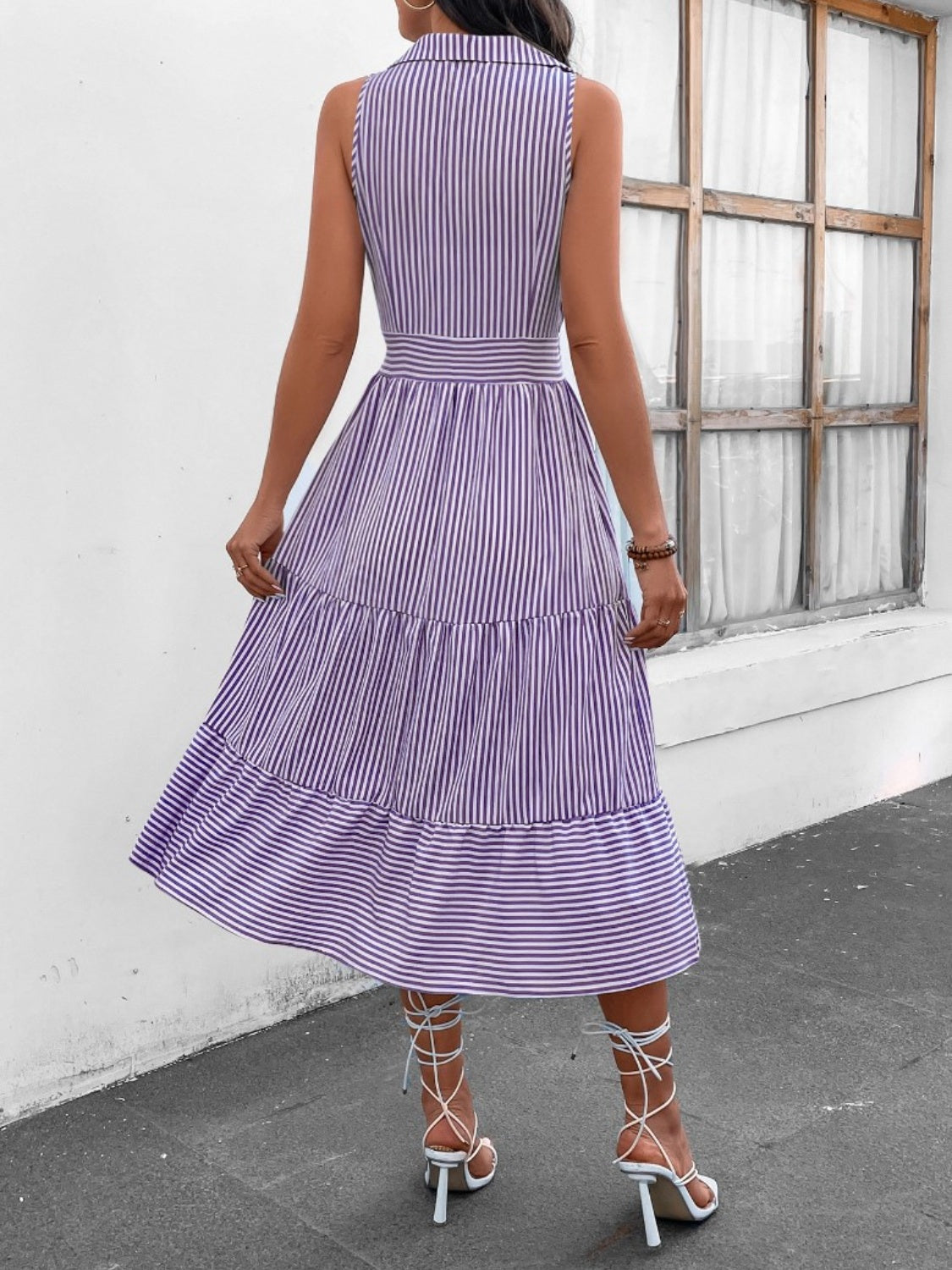 Chic striped midi dress with Johnny collar and waist cinching. Versatile, with pockets and available in 7 colors. Perfect for any occasion.