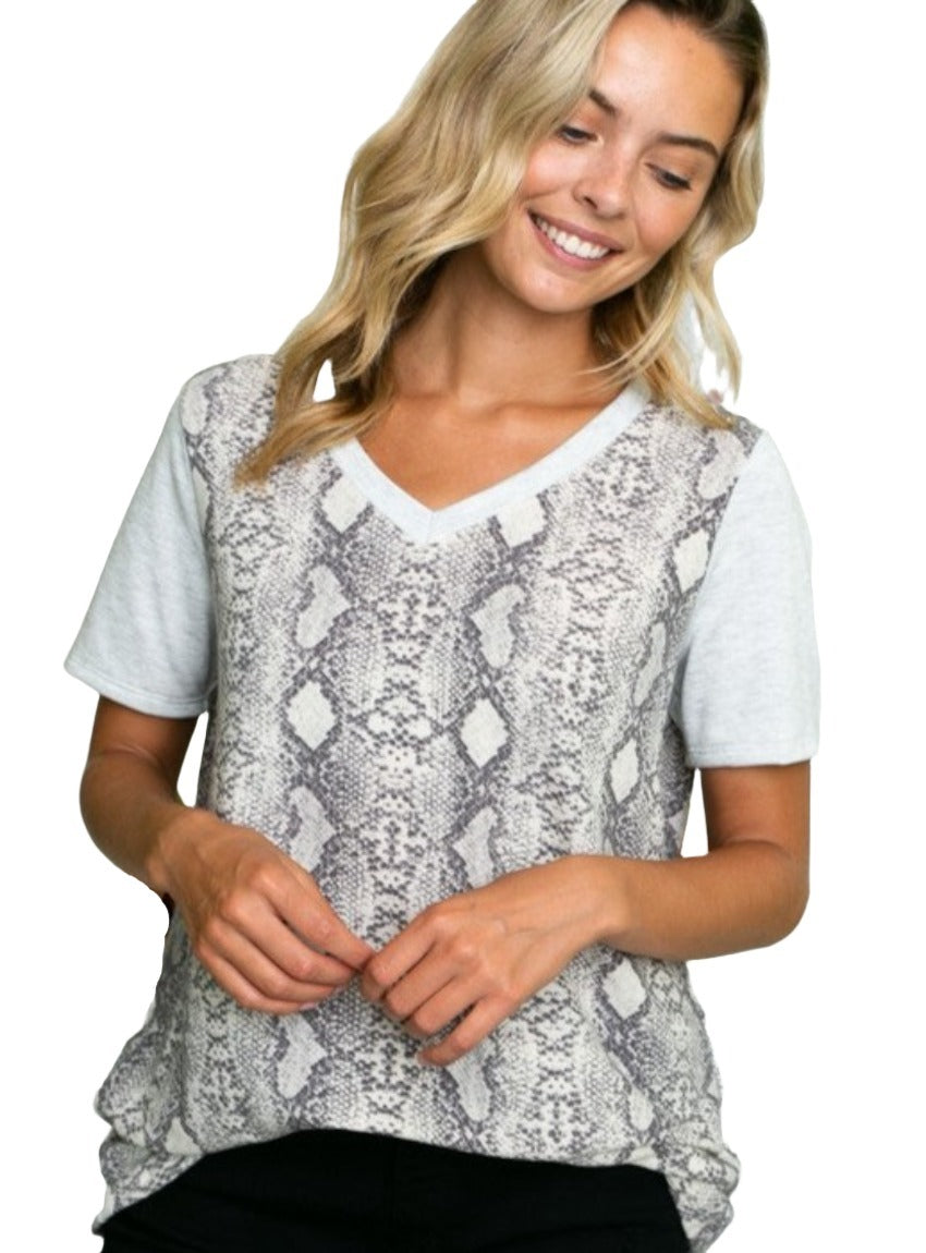 Gray snakeskin pattern V-neck T-shirt for women