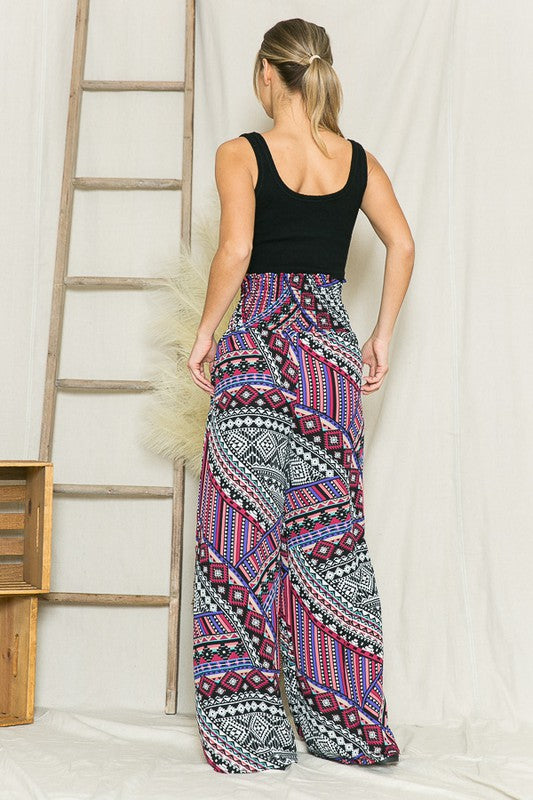Comfortable high-waisted pattern pants with side pockets