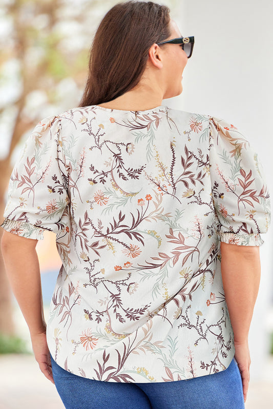 Feminine Floral Print Plus Size Blouse with Relaxed Fit