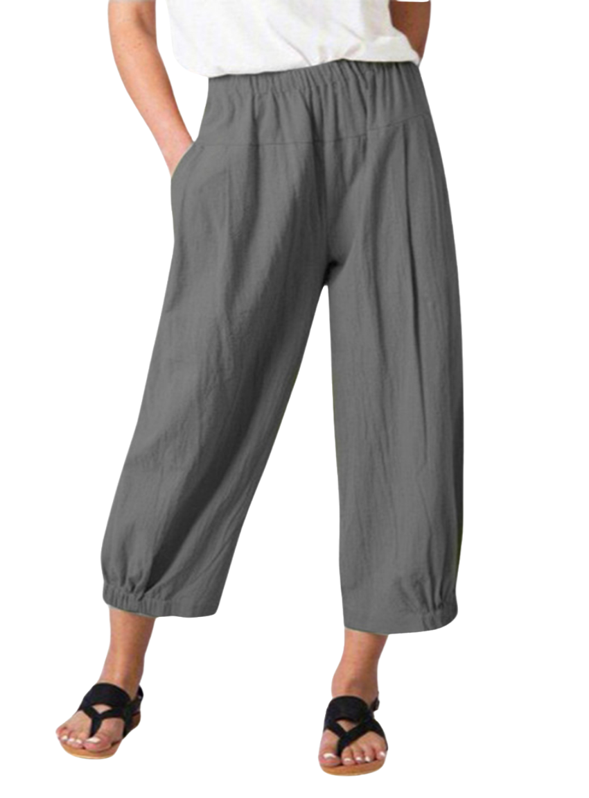 Chic, comfy cropped pants with an elastic waist. Perfect for any occasion. Available in 4 colors for a versatile wardrobe must-have