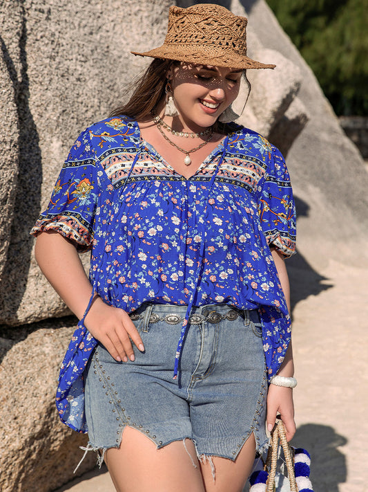 Blue floral blouse with relaxed fit and boho style
