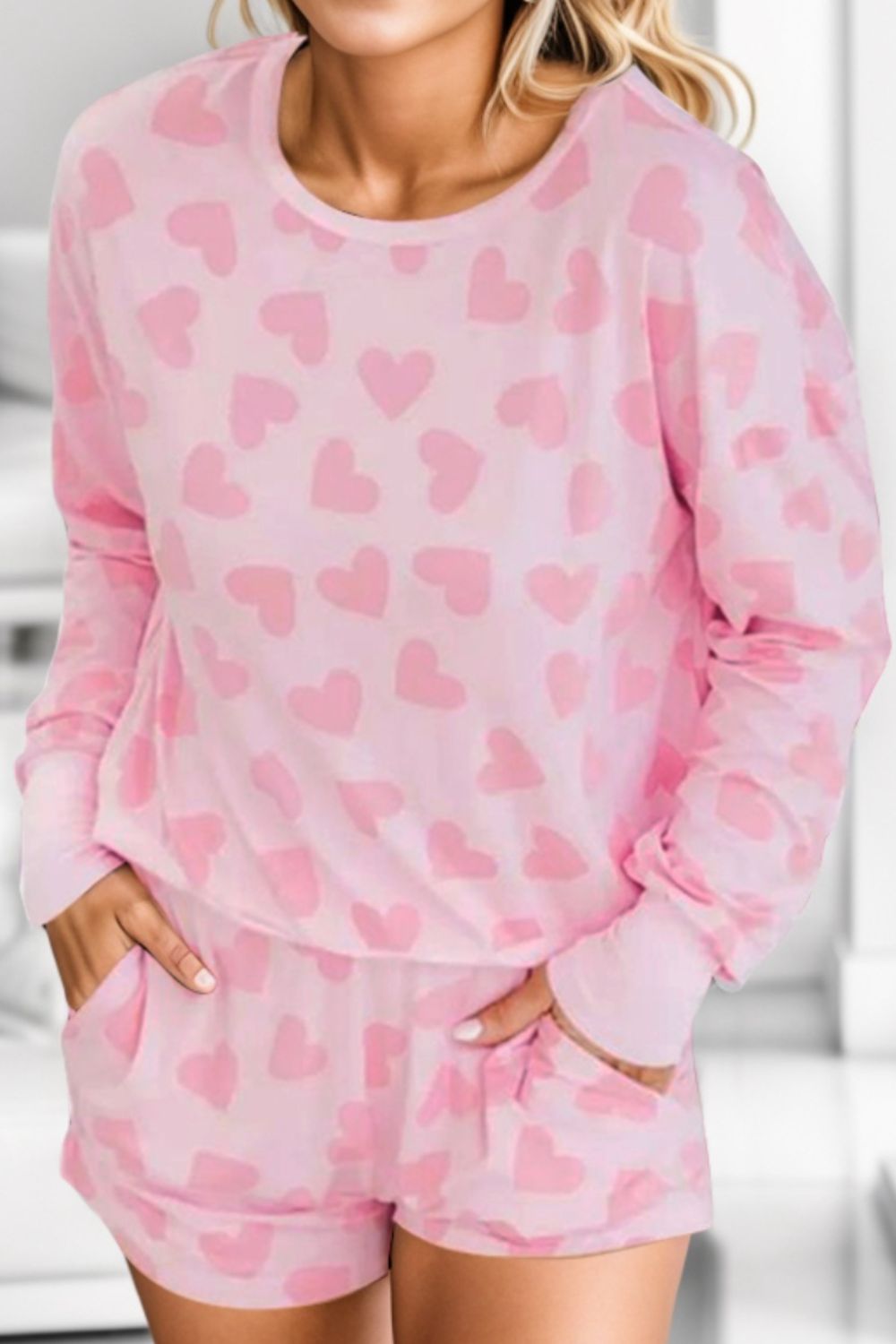 Cozy up in our Heart Print Lounge Set, perfect for stylish relaxation with a charming touch. Available in 4 colors for ultimate comfort.