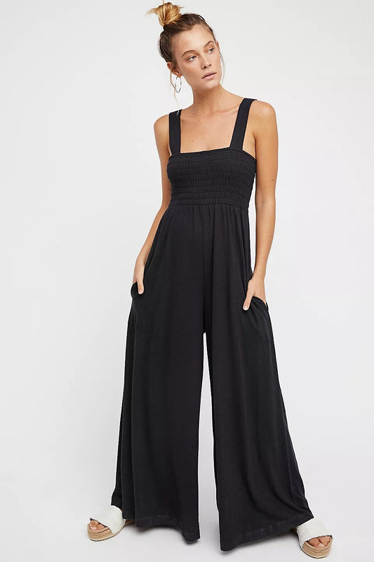 Discover the Smocked Wide Strap Jumpsuit: elegant, comfortable, versatile. Available in 4 colors, it's perfect for any occasion!