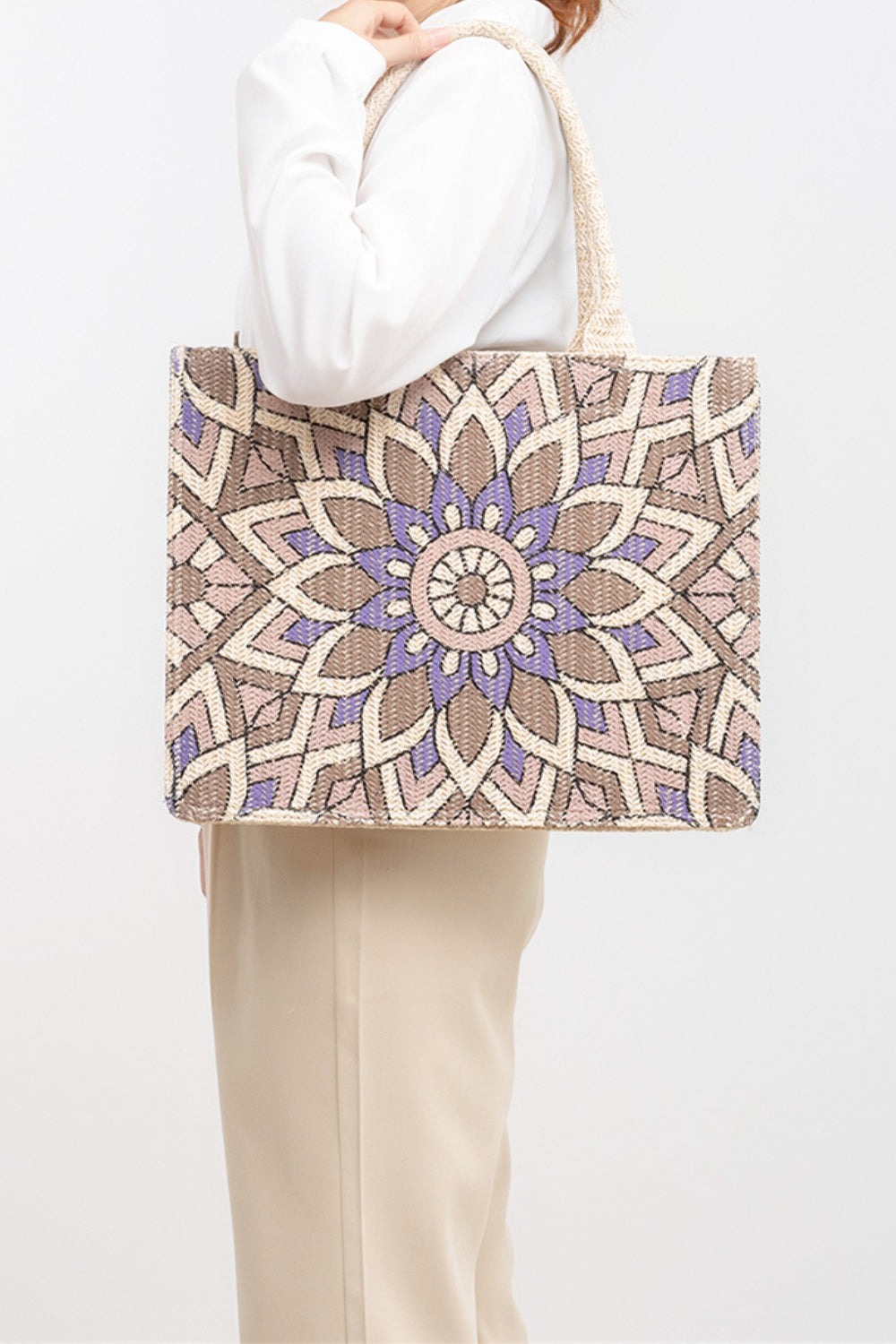 Stylish straw tote bag with eye-catching dyed design
