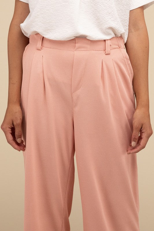 Chic pink waffle trousers with elastic waistband
