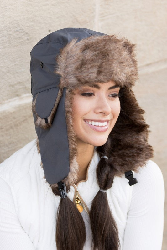 Classic aviator trapper hat with mini side flap
