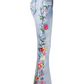 Comfortable flare jeans with floral embroidery and slight stretch.
