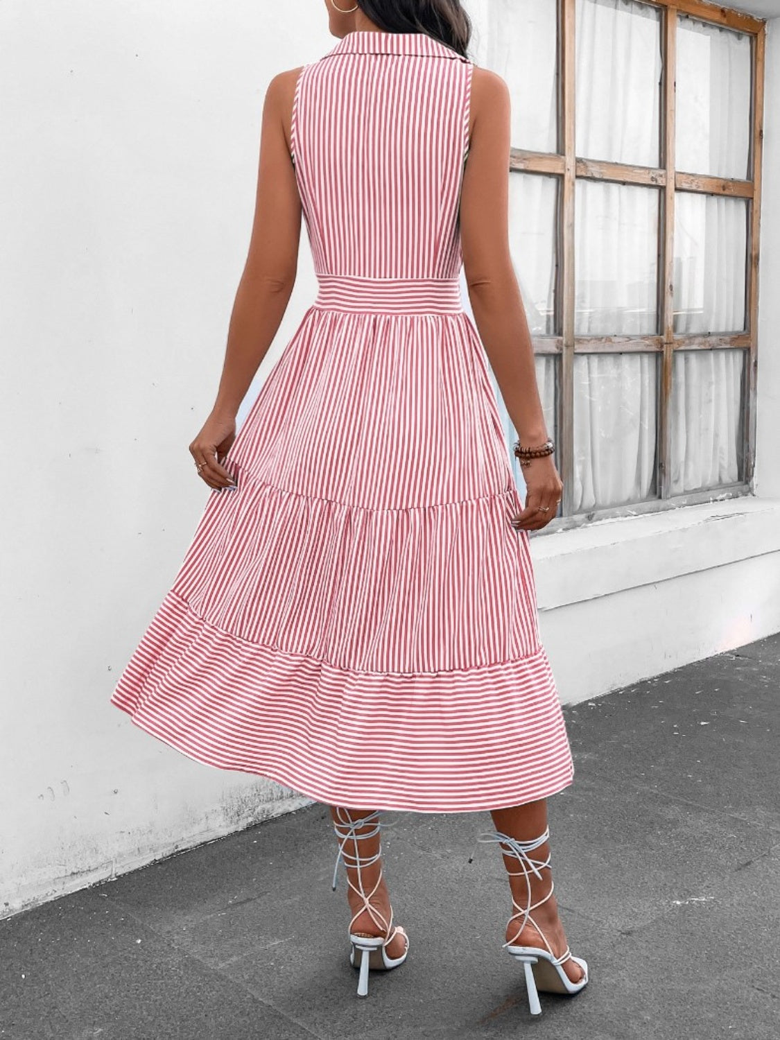 Chic striped midi dress with Johnny collar and waist cinching. Versatile, with pockets and available in 7 colors. Perfect for any occasion.