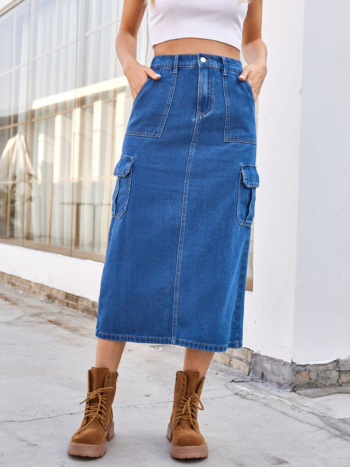 Comfortable denim midi skirt with elastic waistband.