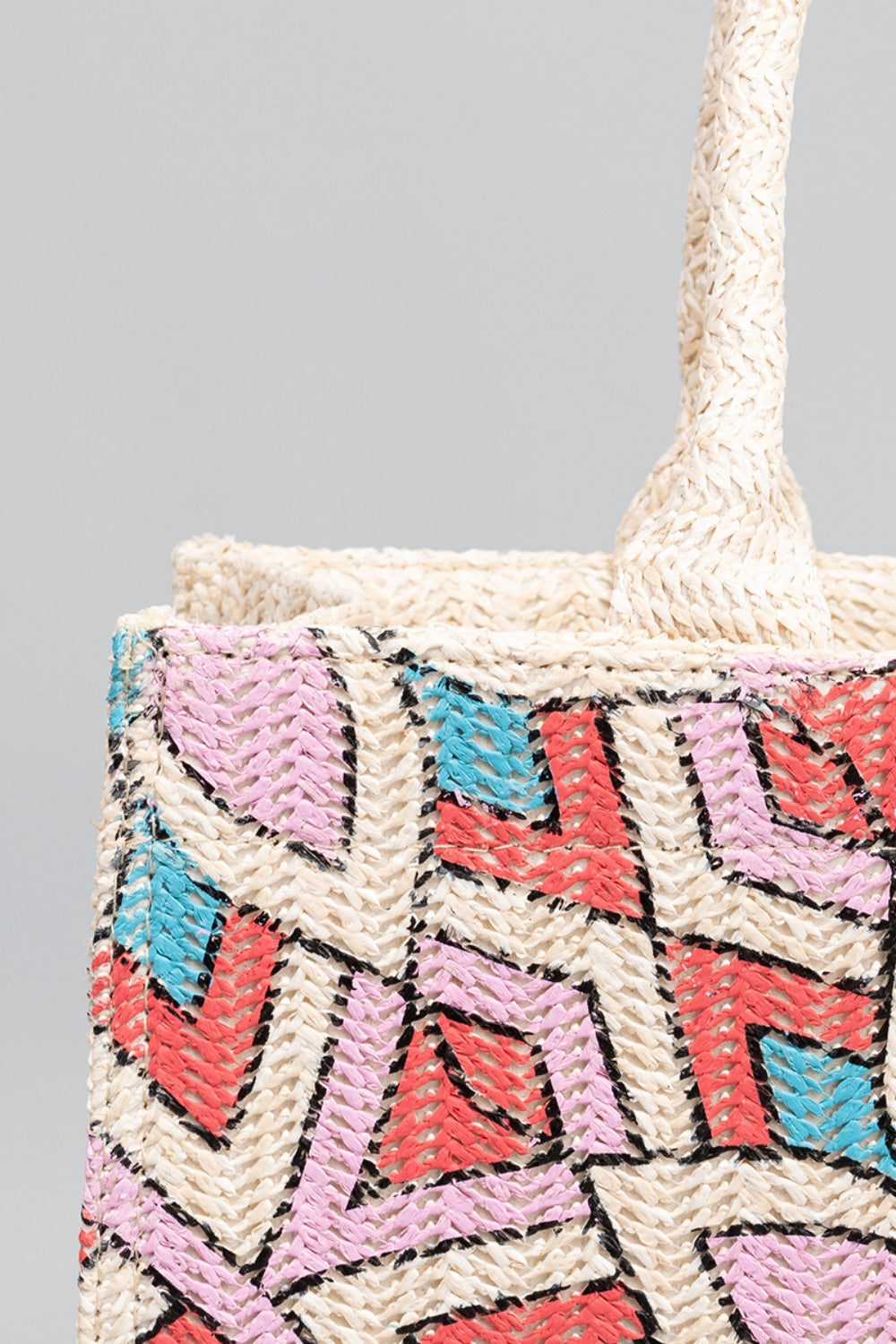 Eco-friendly straw tote bag with sturdy woven straps