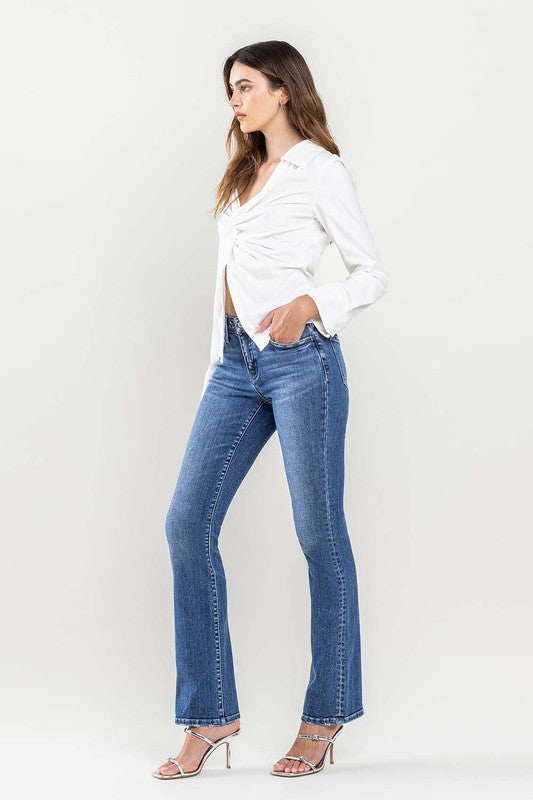 Flattering bootcut jeans with a slim fit through the thigh.