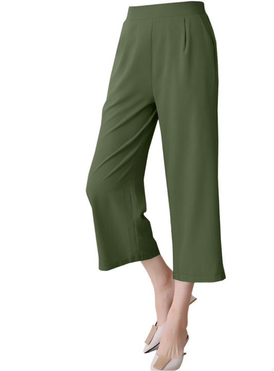 High-waisted cropped pants in olive green with a sleek design.