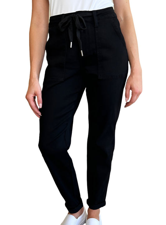 Front view of Judy Blue high waist double roll cuff jeans in black.