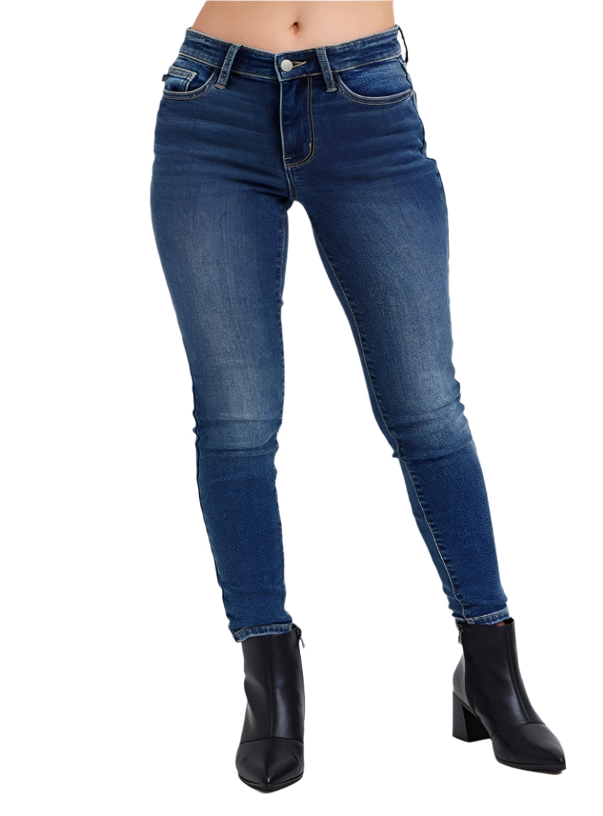 Judy Blue mid-rise skinny jeans in dark wash with thermal lining
