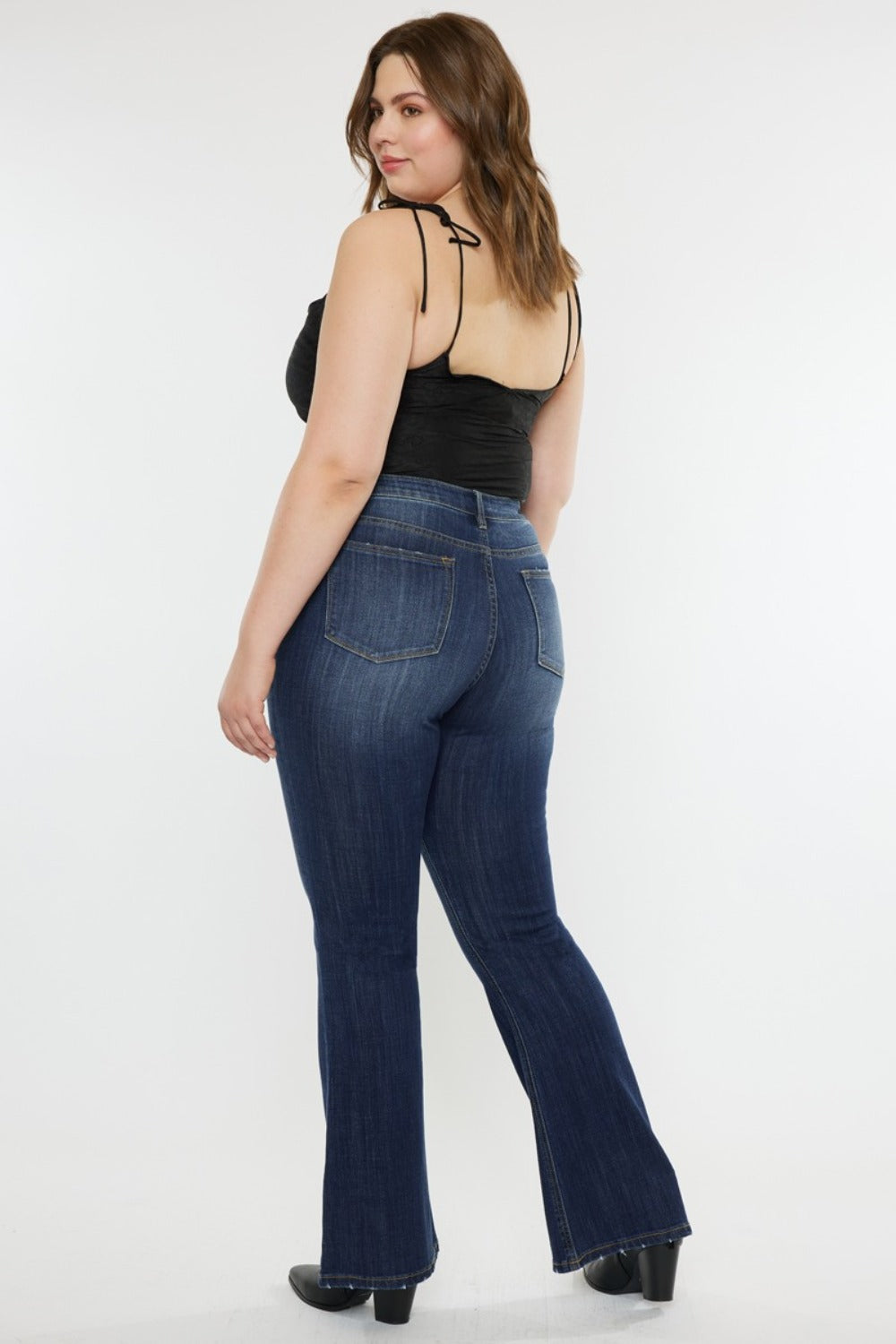 Flattering Kancan flare jeans with a slim fit