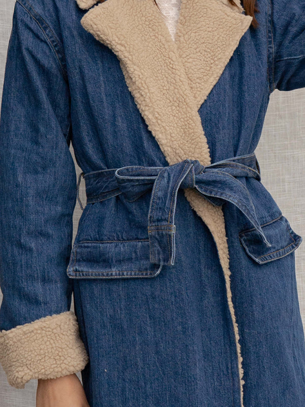 Warm and comfortable lining on lambswool lapel denim coat
