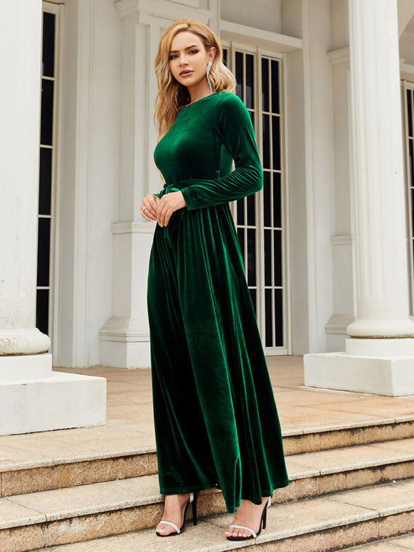 Stylish green dress in soft velvet fabric
