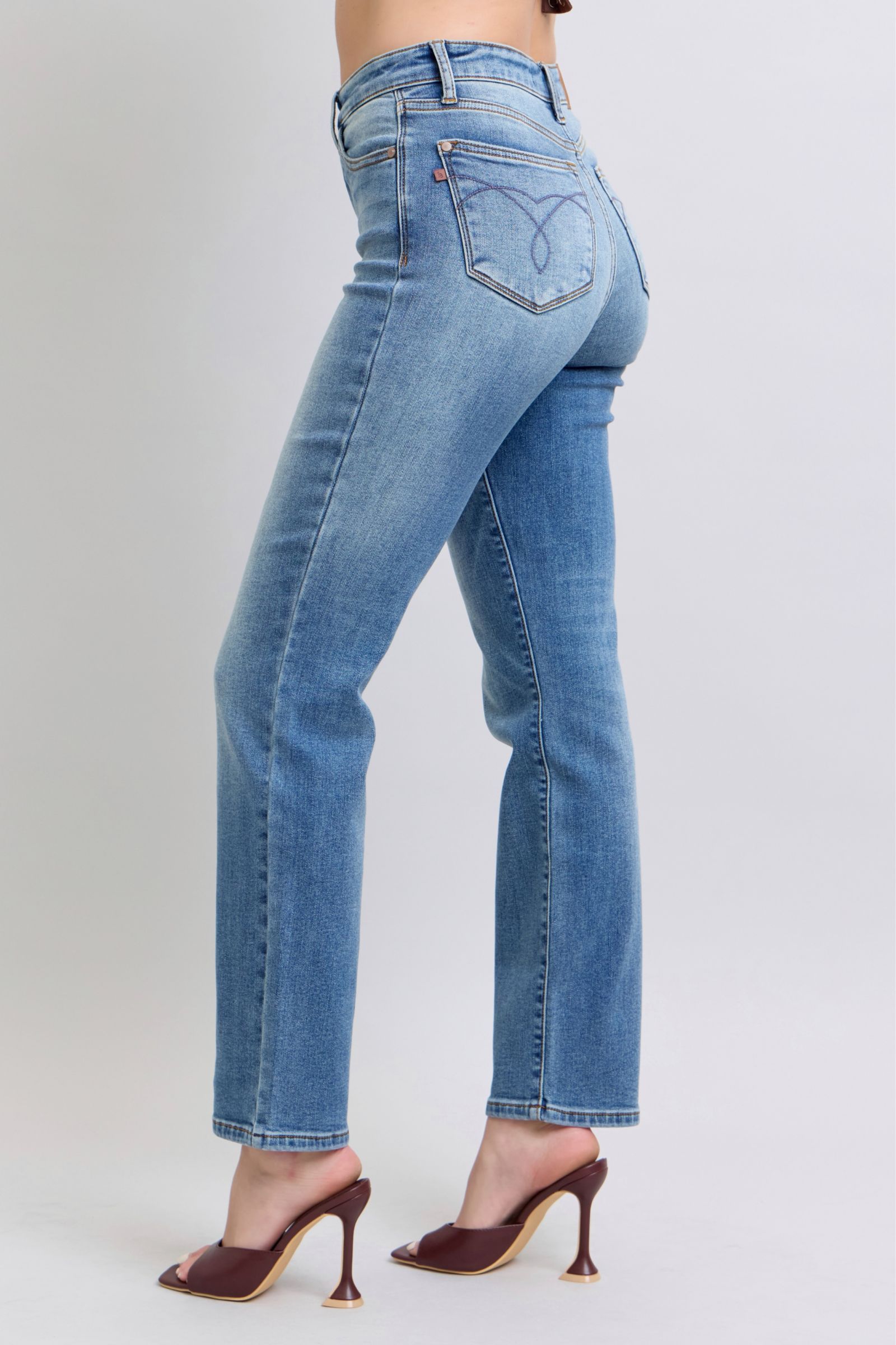 Women's straight-leg jeans in vintage wash, sizes 0-24W
