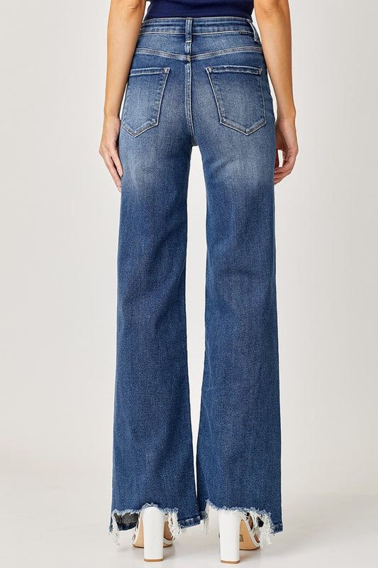 Casual wide leg jeans with high-rise waist and stylish frayed hem
