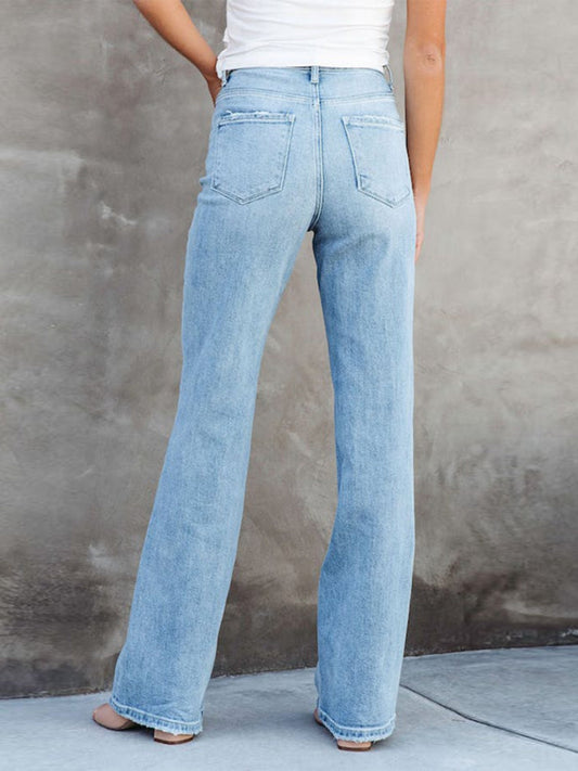 Classic light wash jeans with high waist and structured straight-leg cut.
