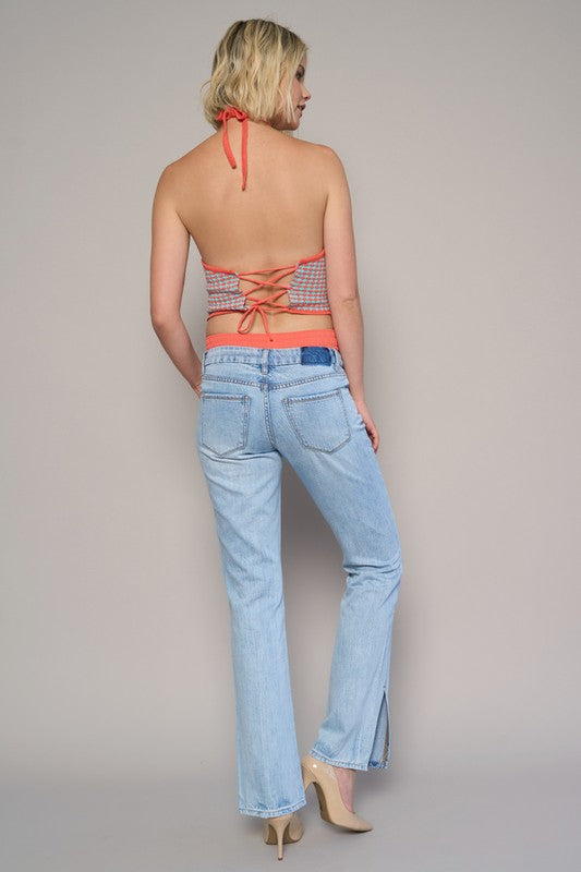 Stylish light blue straight-leg jeans with a clean, classic design.