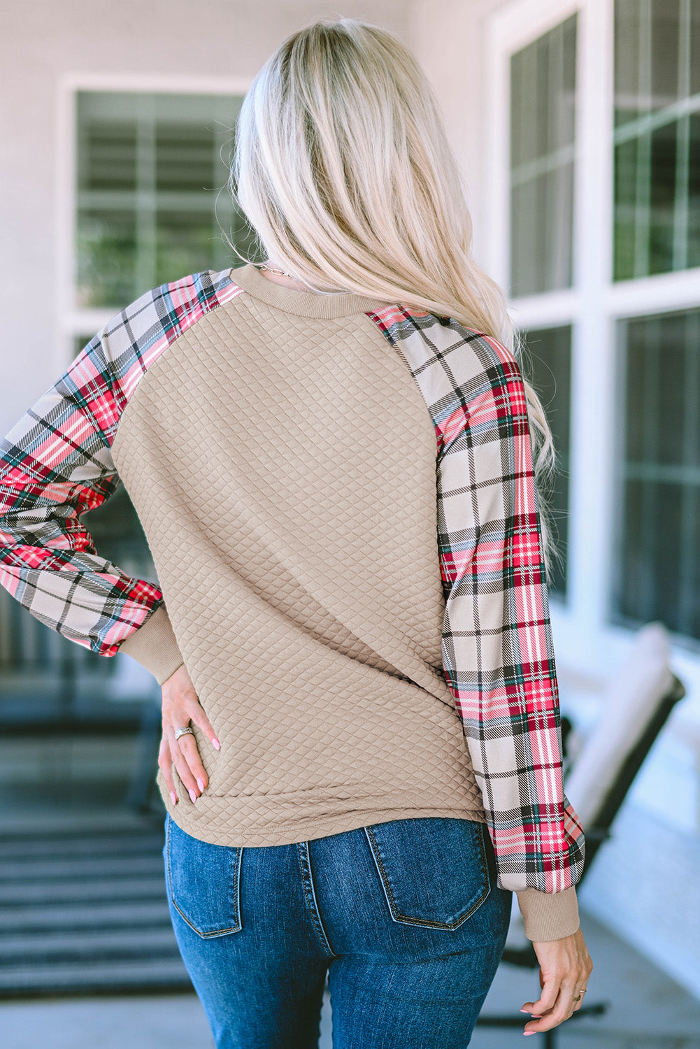 Trendy Plaid Sweatshirt with Quilted Body