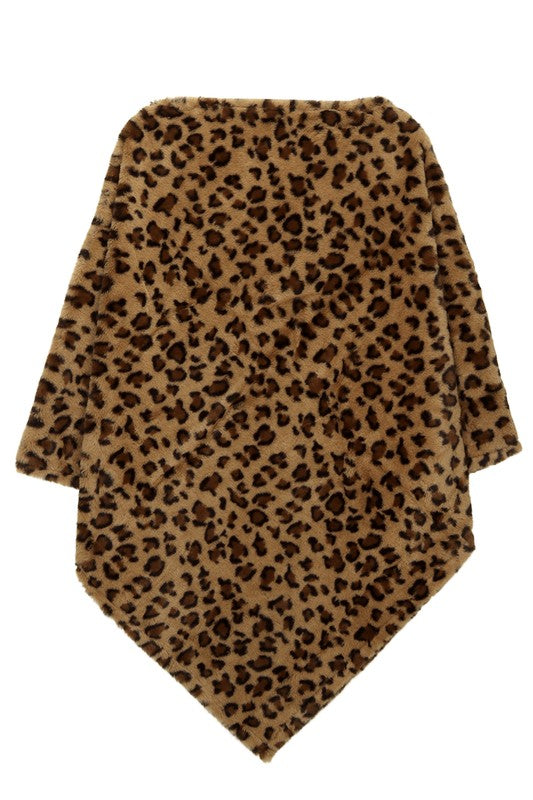 women’s fuzzy poncho in trendy leopard print, one size
