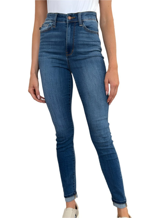 Modern cuffed hem skinny jeans for women by Judy Blue.
