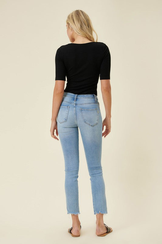 Comfortable skinny jeans with whiskered wash




